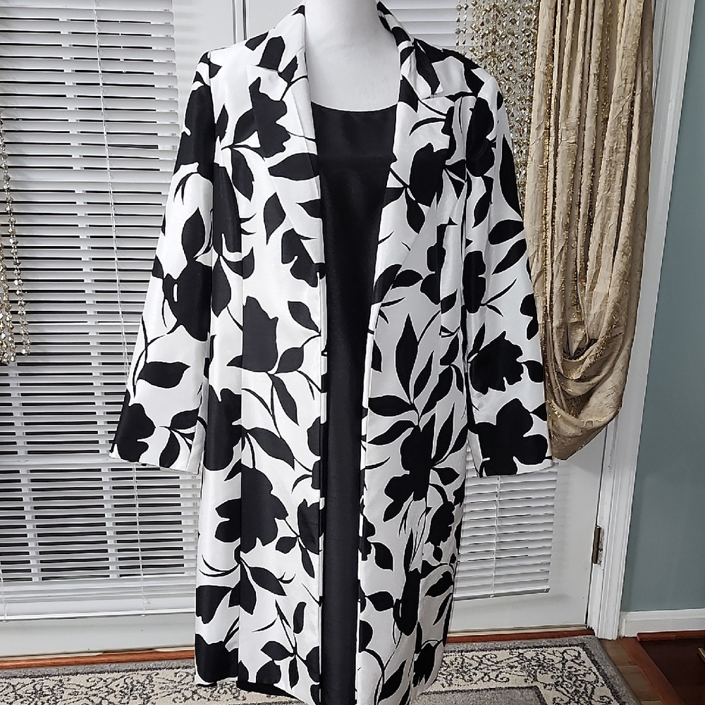 Le Suit Monochrome Floral Two Piece Dress And Lt. Weight Coat